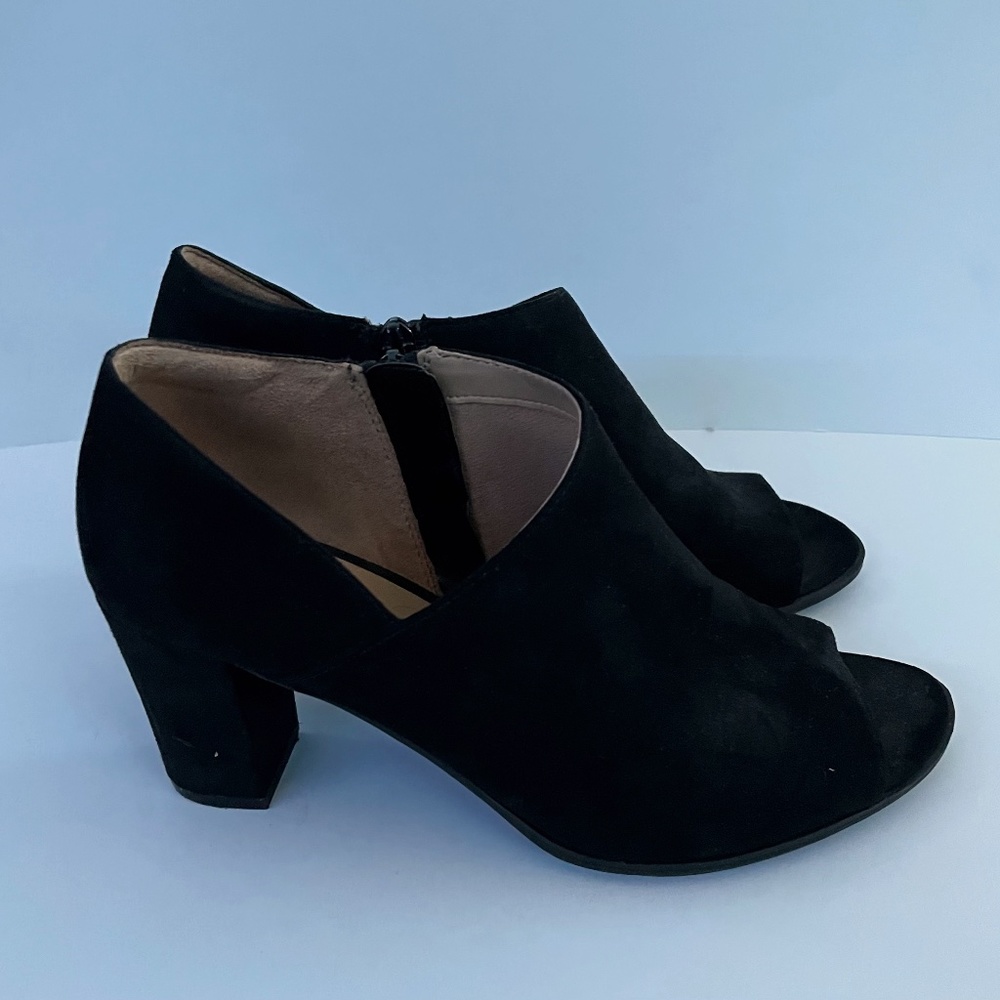 Naturalizer Boot Heals: Size 9